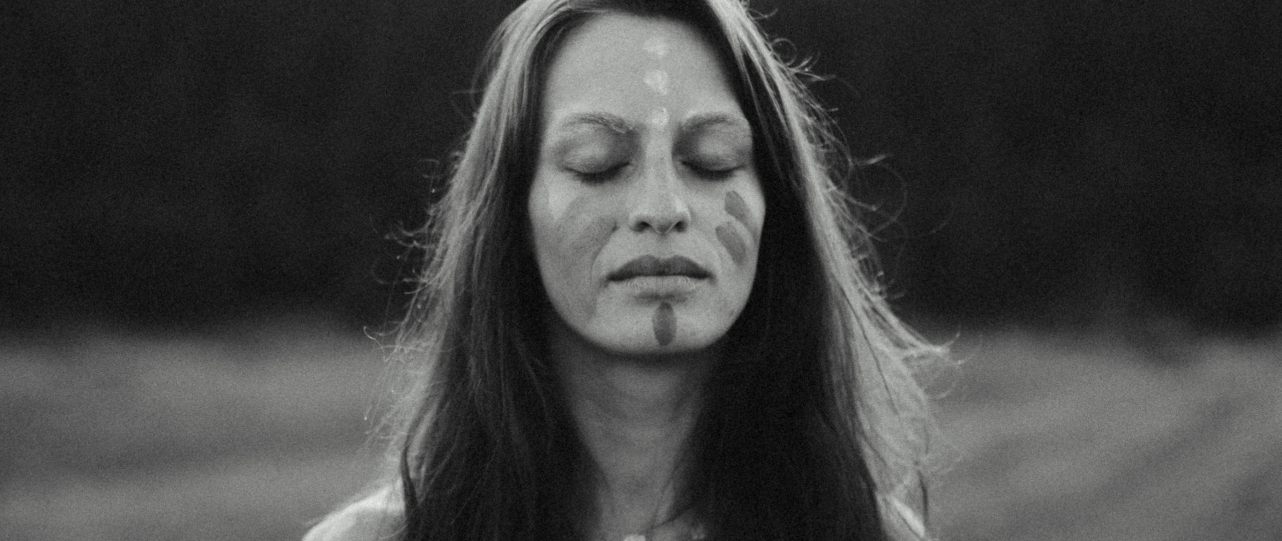 Publication HAPPINEZ Hélène Halgand Photographe