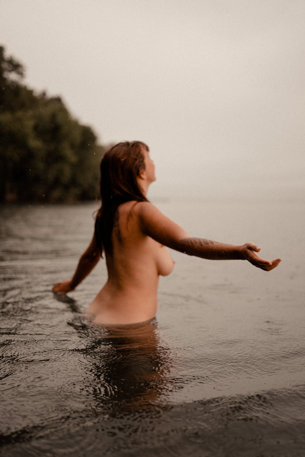 Portrait sauvage sous la pluie